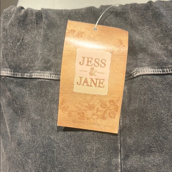 Gray Wide Leg Pants with Elastic Waistband - Picture 4 of 10